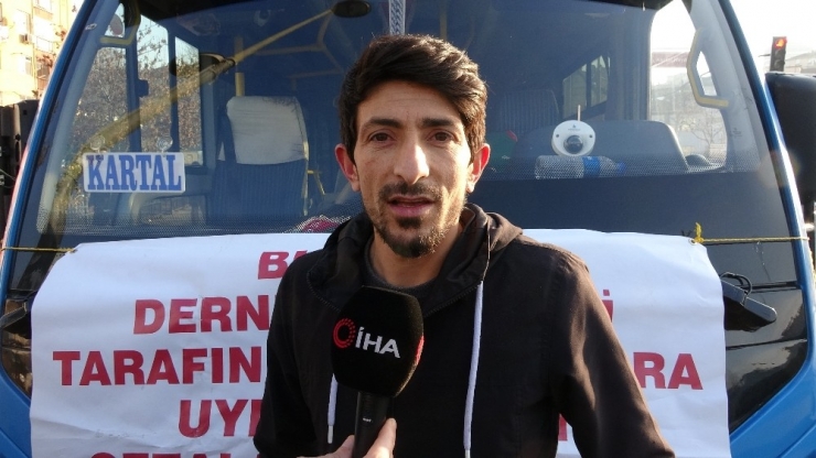 Pendik-kadıköy Hattında Kurallara Uymayan Minibüs Şoförlerine Pankartlı Ceza