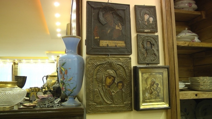 Antika Tutkusu Nedeniyle Evini Müzeye Çevirdi