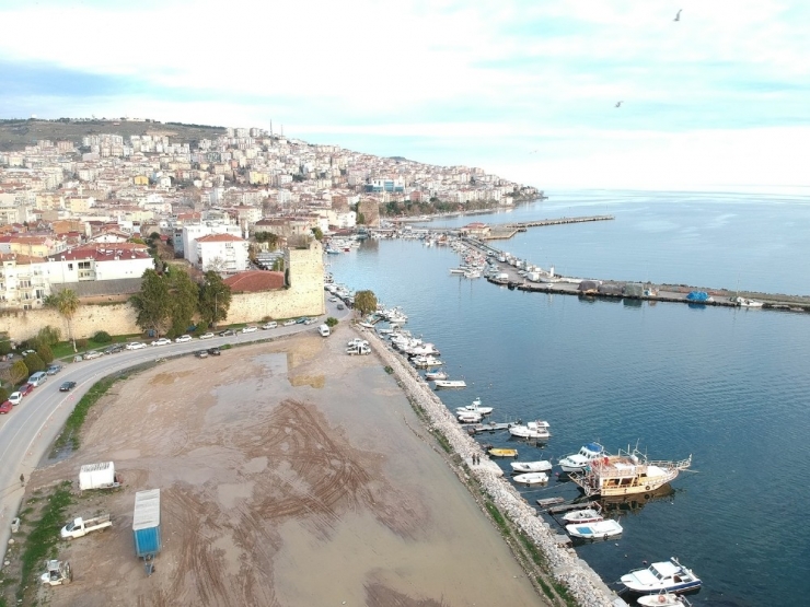 Başkan Ayhan: “Buzhane Binası, Sabahattin Ali Kültür Merkezi Olacak”