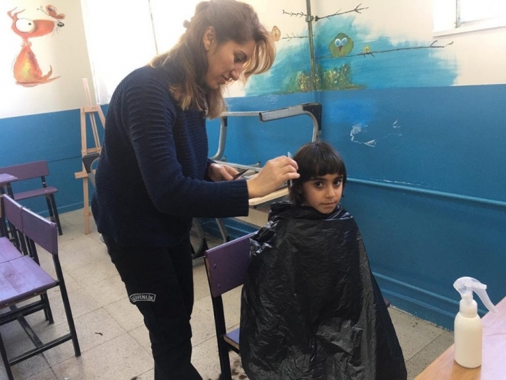 Uludere’de Kuaförüm Köyümde Projesi