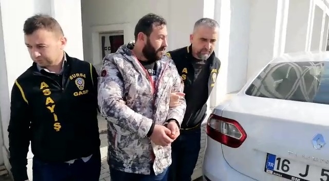 "Dur" İkazına Uymayarak Polisi Yaralayan Sürücü Adliyede