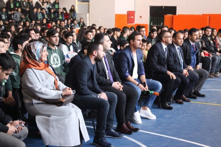 Ergün Penbe Öğrencilerle Buluştu