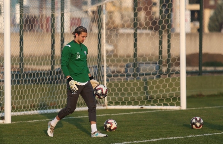 Emirhan Aydoğan: “Karagümrük Maçında İstediğimiz Sonucu Alacağız”