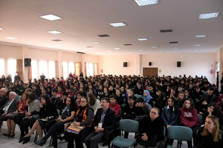 Şşal, 1. Gönüllülük Buluşmasına Ev Sahipliği Yaptı