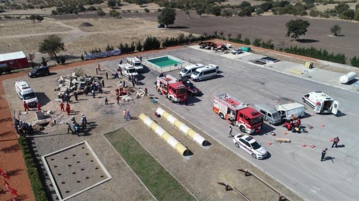 Balıkesir İtfaiyesi 2019’da 8 Bin 70 Olaya Müdahale Etti