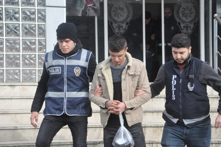 Bağ Evi Hırsızları Yakayı Ele Verdi