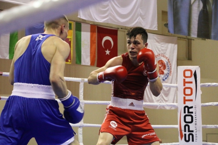 Ahmet Cömert Boks Turnuvası’nda Yarı Finalistler Belli Oldu