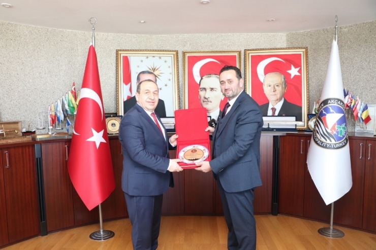 Akçakoca Belediyesine Zabıta Aracı Hibe Edildi