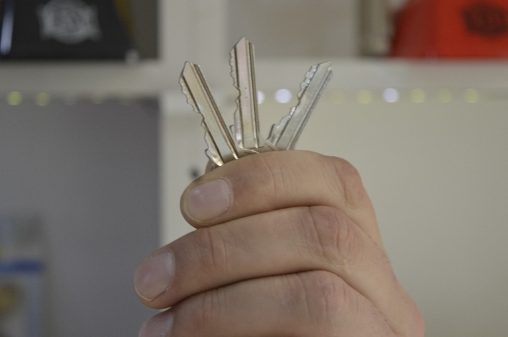 ‘Alo’ Diyerek Çağırdığınız Sahte Çilingir Evinizi Soyabilir