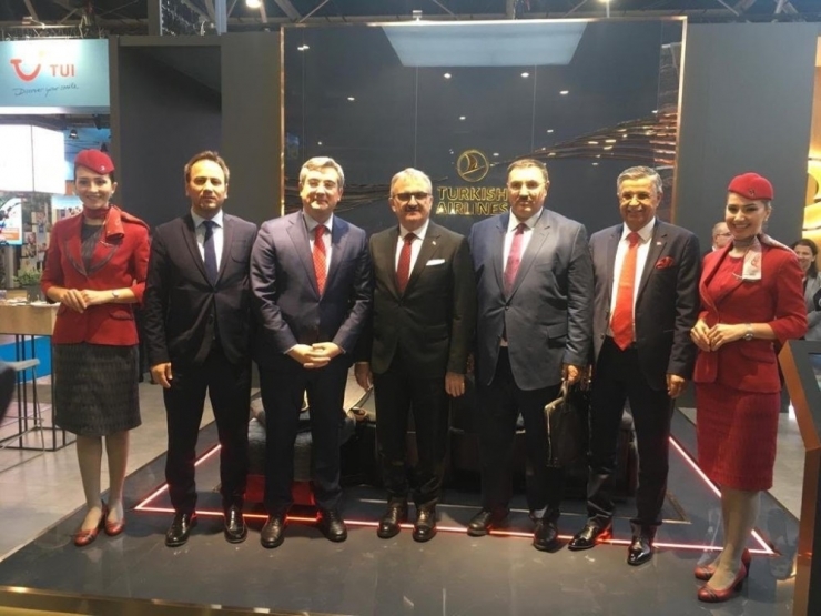 Vali Karaloğlu, Turizm Fuarına Katıldı