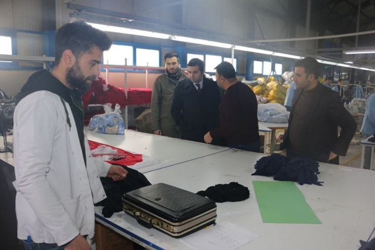 Kaymakam Köleoğolu, Tekstil Fabrikasını Ziyaret Etti