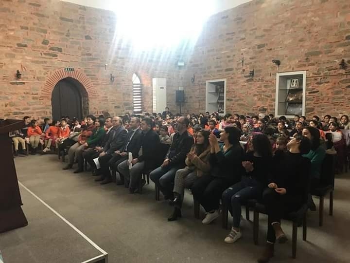 Minik Yeteneklerin Belge Coşkusu