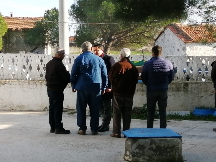 Alevlerin Arasında Kalan 11 Yaşındaki Merve’ye Hüzünlü Veda