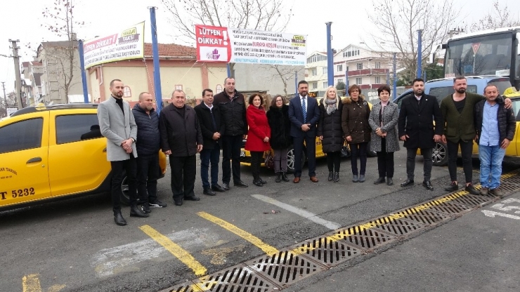 Taksicilerden Örnek Davranış