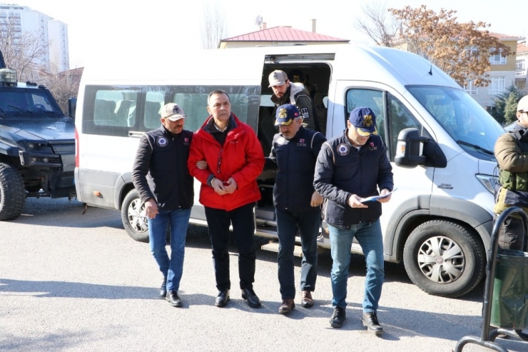 Fetö Davasında Serbest Kalan Eski Korgeneral İyidil Yeniden Gözaltına Alındı