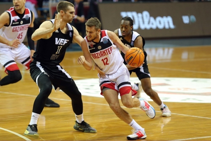 Türk Kulüplerinden Basketbol Şampiyonlar Ligi’nde 4’te 4