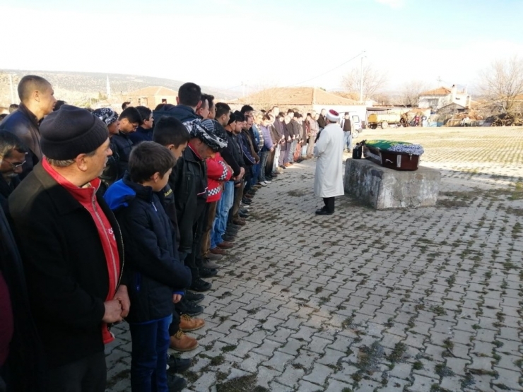 Alevlerin Arasında Kalan 11 Yaşındaki Merve’ye Hüzünlü Veda