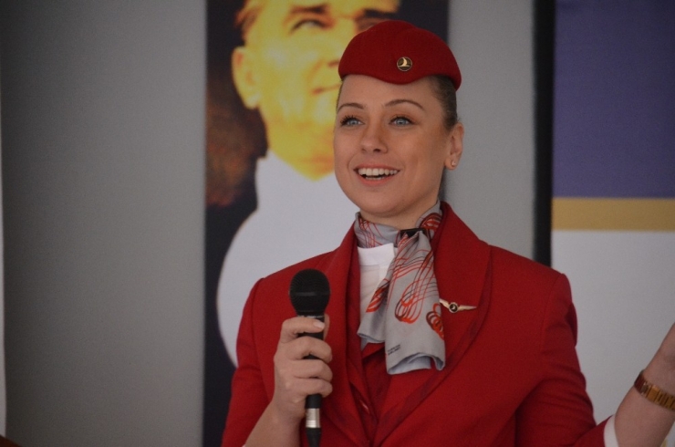 Türkiye’nin İlk 100 Pilotundan Pilot Serdar Can Öğrencileri Bilgilendirdi