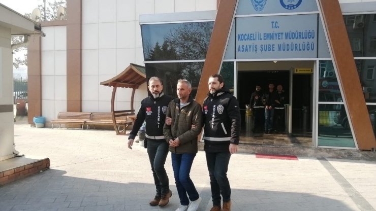 Vatandaşları 269 Bin 500 Tl Dolandıran Sahte Polisler Kocaeli’de Yakalandı