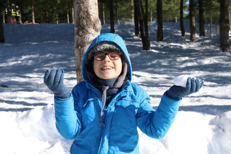 Görme Engelli Öğrenciler Karın Keyfini Çıkardı