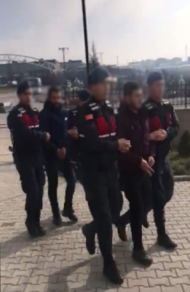 İzinsiz Üretilen Silahlarla İlgili 4 Şüpheli Adliyeye Sevk Edildi