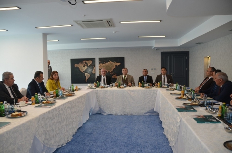 Milli Eğitim Müdürleri Silifke’de Toplandı