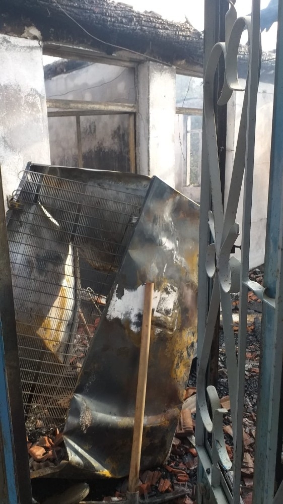 Kısa Devre Evi Küle Çevirdi