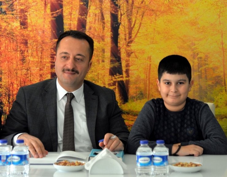 Önce Okudular Sonra Üzerinde Tartıştılar