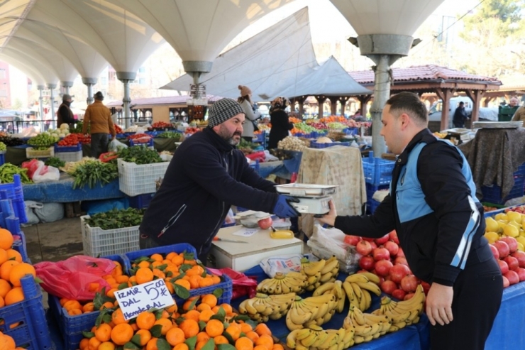 Zabıtadan Halk Pazarında Denetim