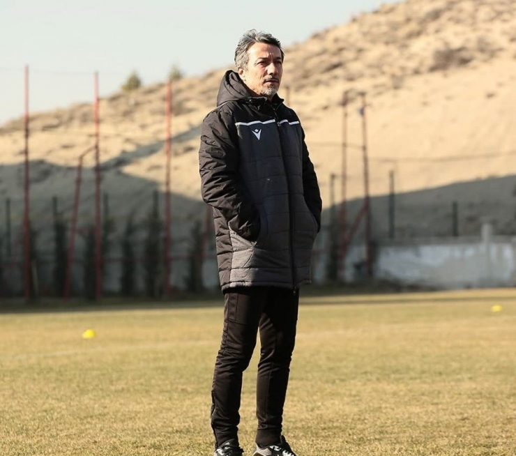 Yeni Malatyaspor’u Başakşehir Maçına Ali Ravcı Hazırlıyor