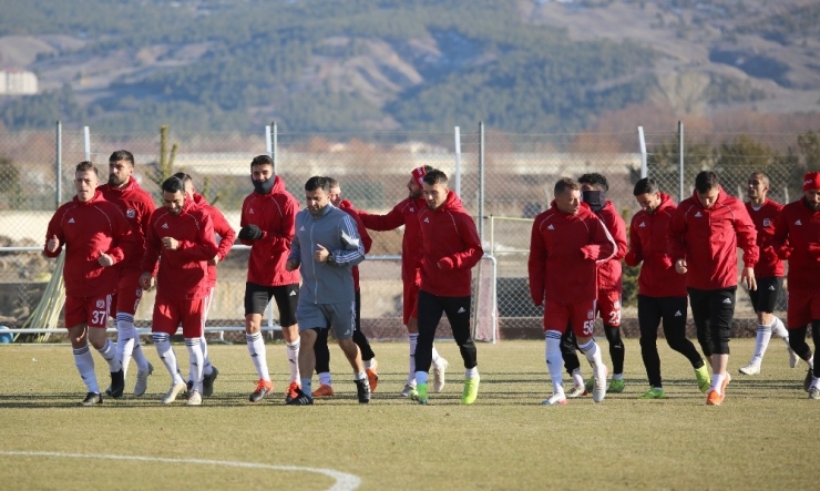Erdoğan Yeşilyurt: "Beşiktaş Maçına Hazırız, Galip Dönmek İstiyoruz"