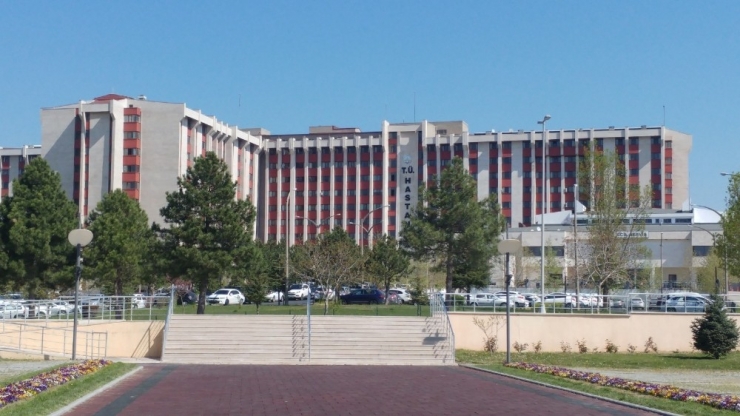 Trakya Üniversitesi 400 Merkez Arasında En Çok Klinik Araştırma Yapılan 4. Merkez Oldu