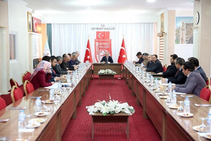 Vali Cüneyt Epcim: “Bağımlılıkla Mücadeleye Kararlılıkla Devam Edilecek.”