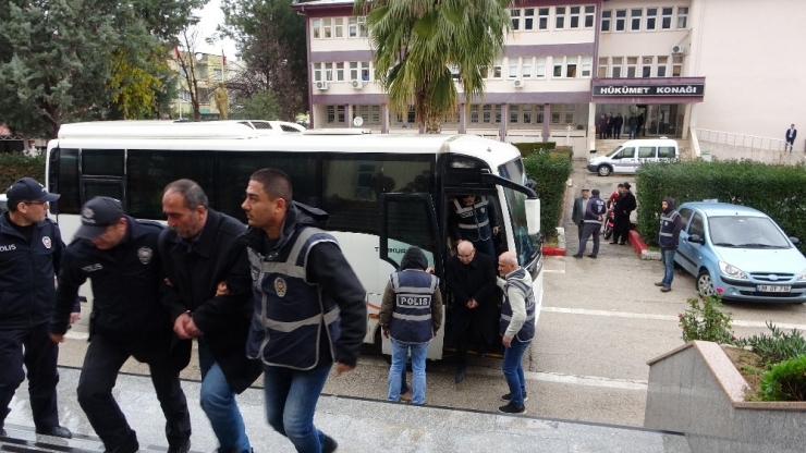 Tefeci Operasyonunda Gözaltına Alınanlar Adliyeye Sevk Edildi
