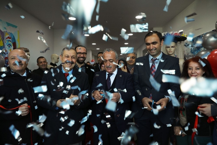 Giy-çık Atölyesi Açıldı