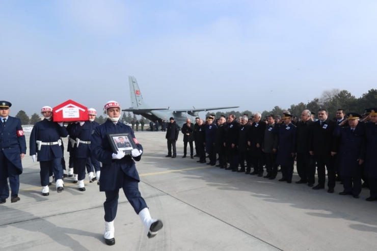 Eskişehirli Şehidin Naaşı Memleketine Getirildi