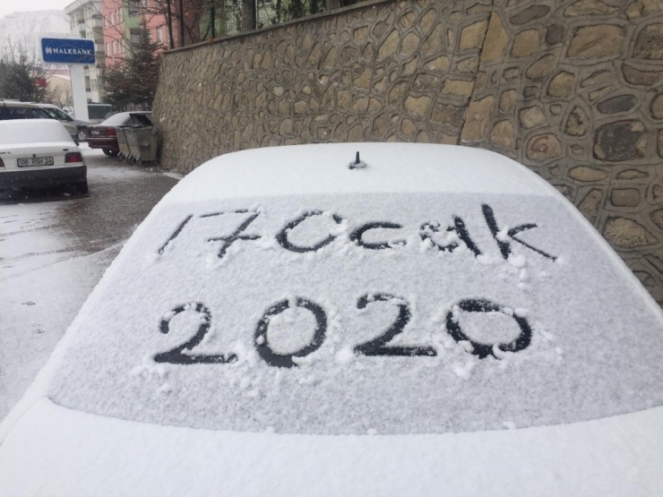 Darende’de Kar Etkili Oluyor