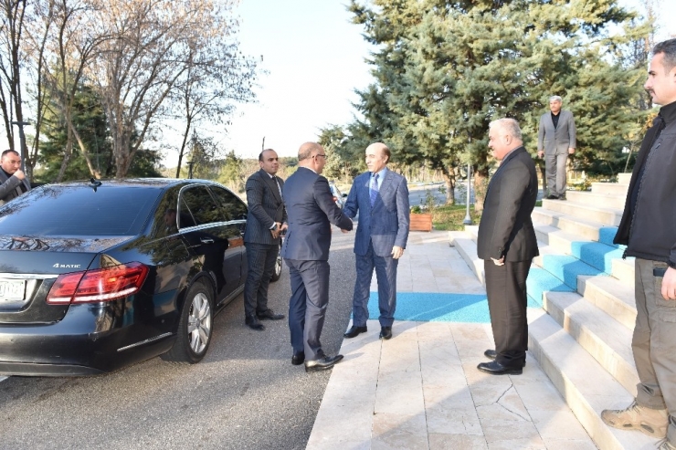 Dü Rektörü Prof. Dr. Gül, Azerbaycan Kars Başkonsolosu Guliyev’i Ağırladı