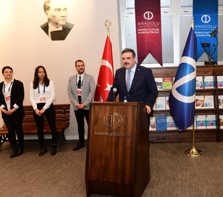 Anadolu Üniversitesi’nde “Türkiye’nin Dijital Dönüşümü” Söyleşisi