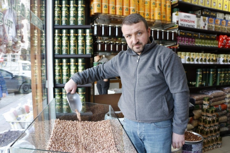 Siirt’te Fıstık Fiyatları Altını Geçti