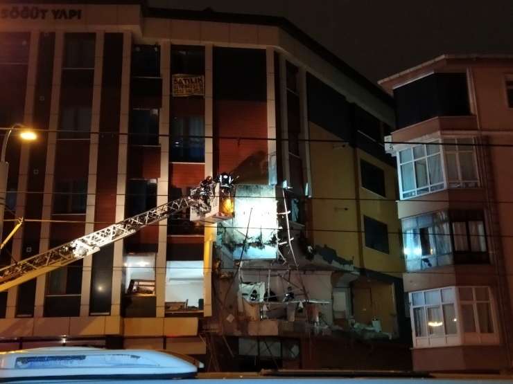 Güngören’deki Doğalgaz Patlamasında Enkaz Kaldırıldı