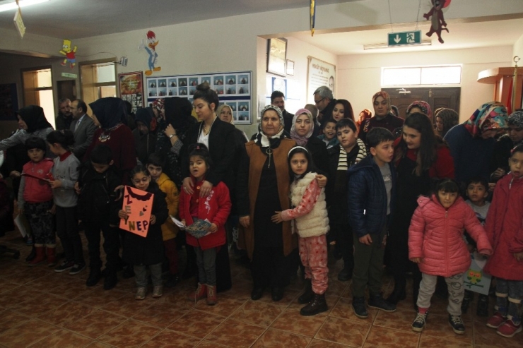 Zihinsel Engelli Öğrenciler Dönemin Son İstiklal Marşı’nı Okudu