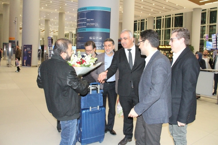 Mısır’da Serbest Bırakılan Aa Muhabiri Türkiye’ye Döndü