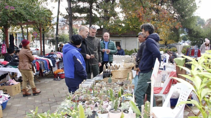 Ortaca’da İkinci El Pazarı İlgi Gördü