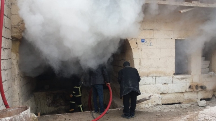 Ortahisar’da Depo Yangını