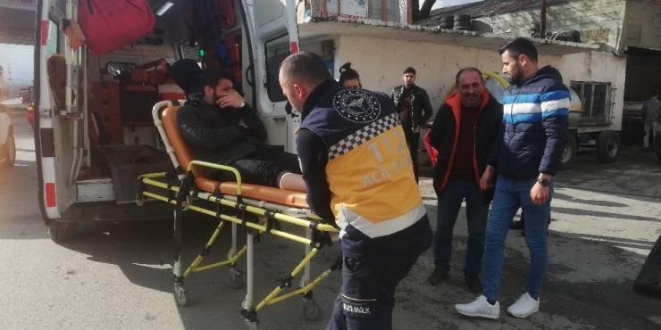 Cip İle Elektrikli Bisiklet Çarpıştı: 1 Yaralı