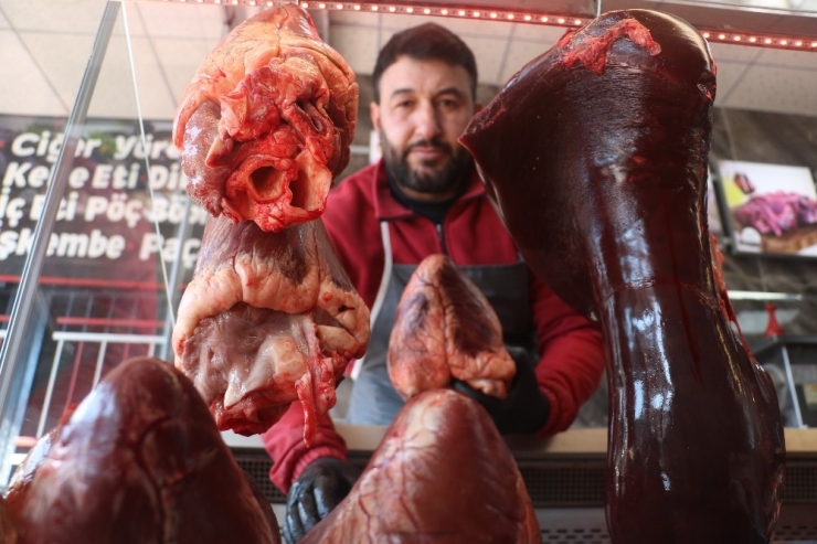 Havalar Soğudu, Sakatat Isıttı