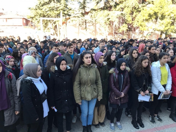 Çocuklarla Aile Arasına Karne Notu Girmesin