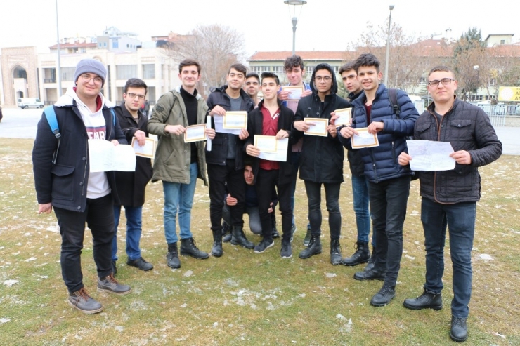 Uzmanlardan Öğrencilere 15 Tatili İyi Değerlendirin Uyarısı