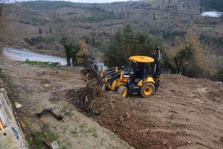 Yangın Mağduru Vatandaşın Yardımına İzmit Belediyesi Koştu